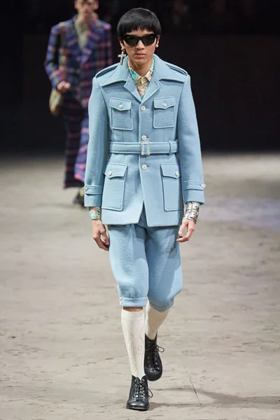 Look 42